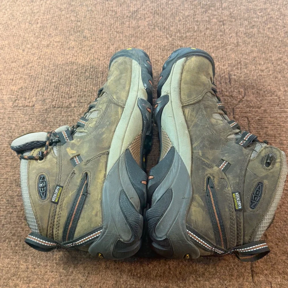 B+ KEEN Utility Mens Targhee Waterproof Hiking Boots Brown Leather ASTM EH 9D